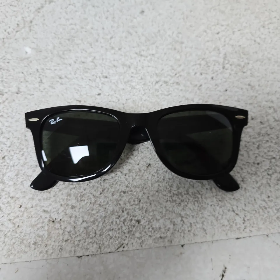 RAY-BAN ORB2140 WAYFARER SUNGLASSES - BLACK