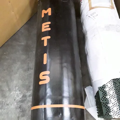 HANGING METIS PUNCHING BAG