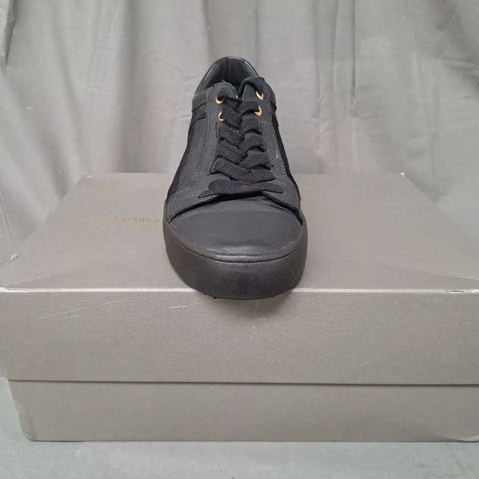 BOXED PAIR OF ANDROID HOMME SHOES IN BLACK SIZE 8
