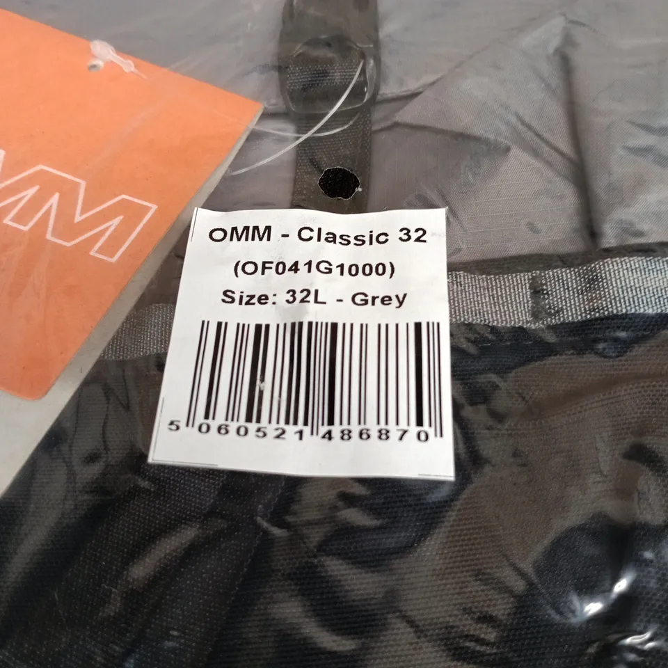 OMM CLASSIC 32 GREY 32L BACK PACK TAGGED