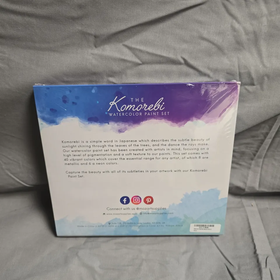 APPROXIMATELY 6 KOMOREBI WATERCOLOUR PAINT SET – 40 COLOURS BY MOZ ART