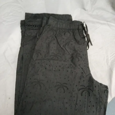 WOMEN’S ELM TREE BRODERIE TROUSERS WITH DRAWSTRING WAIST - BLACK - SIZE 18