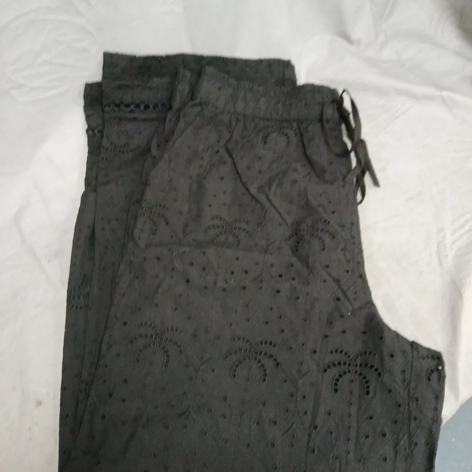 WOMEN’S ELM TREE BRODERIE TROUSERS WITH DRAWSTRING WAIST - BLACK - SIZE 18