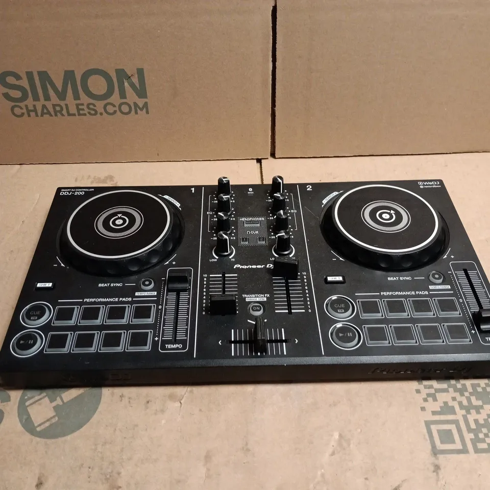 WEDJ REKORDBOX DDJ-200 SMART DJ CONTROLLER UNBOXED