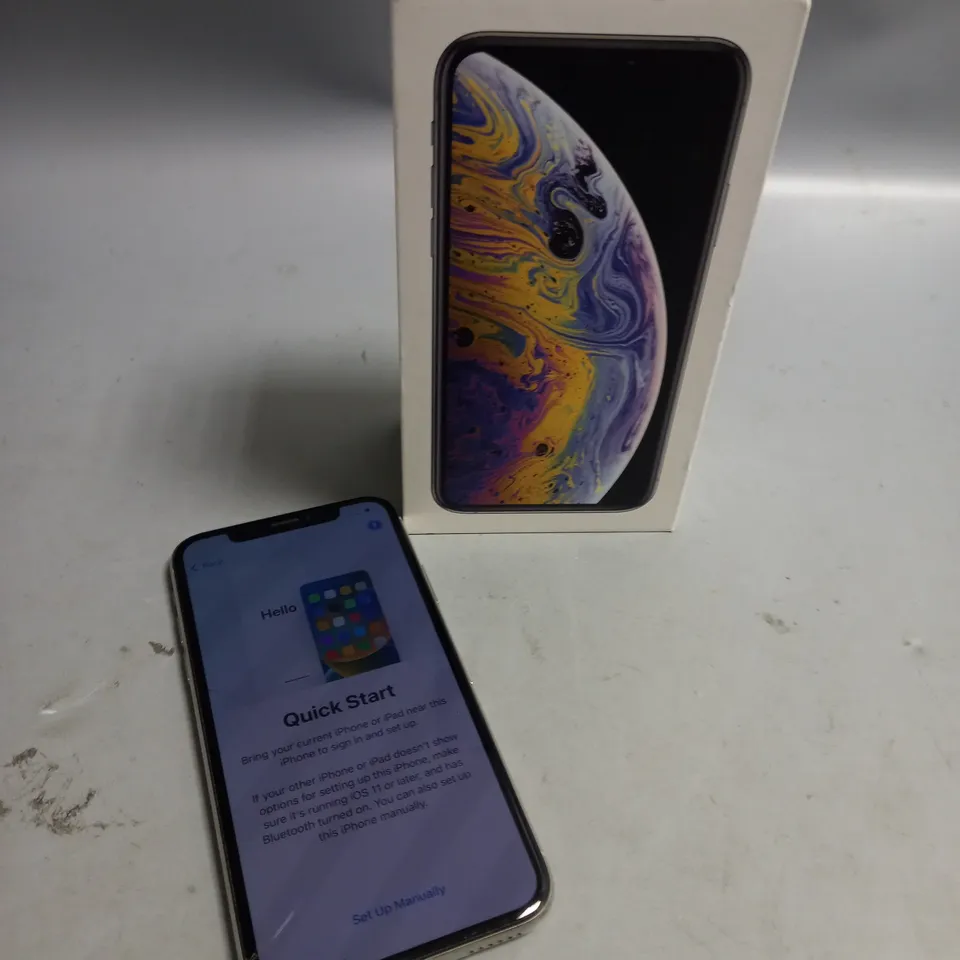 BOXED IPHONE XS 64GB WHITE