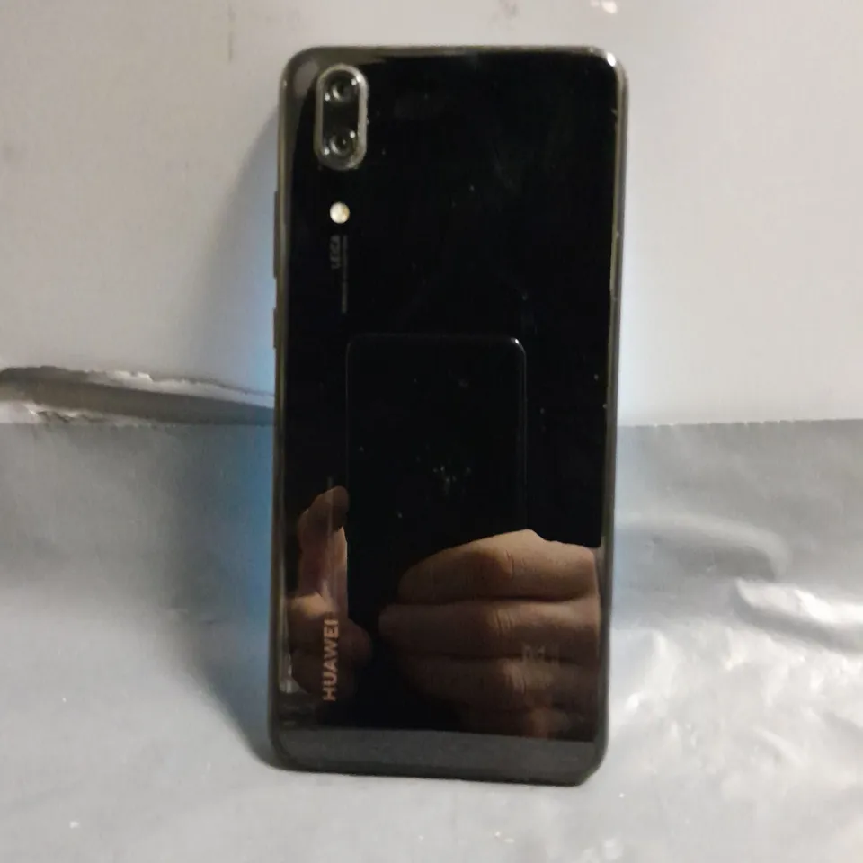 HUAWEI P20 MOBILE PHONE 