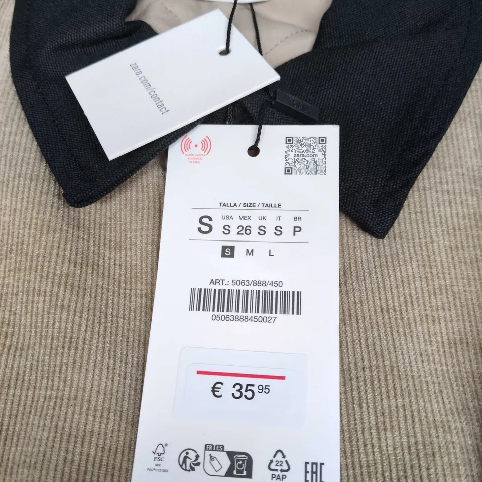 ZARA JACKET WITH BLACK COLLAR – BEIGE - SIZE S