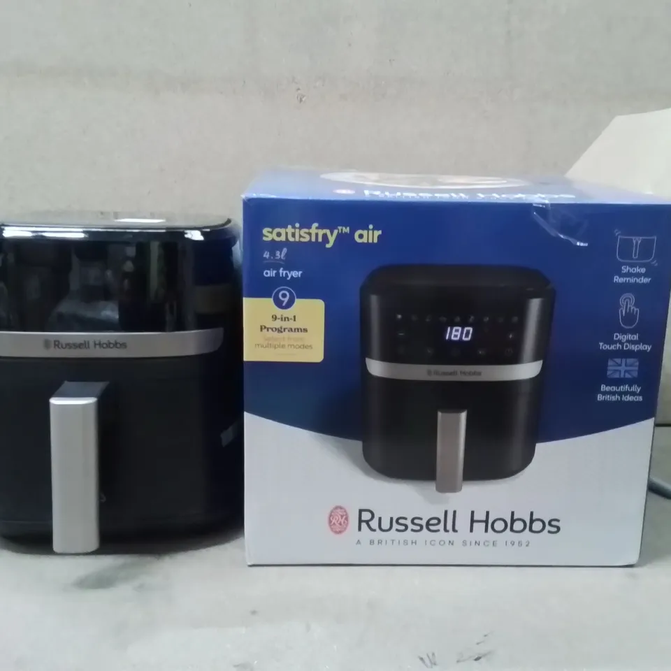 BOXED RUSSELL HOBBS 4.3L AIR FRYER