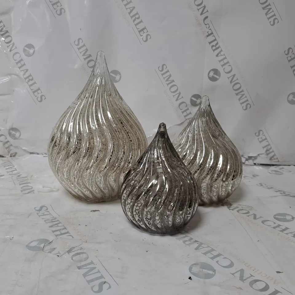 BOXED ALISON CORK SET OF 3 PRE-LIT MERCURY GLASS TEARDROP DECORATIONS