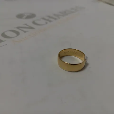 REVERE ENGRAVED 9CT GOLD WEDDING RING - SIZE J
