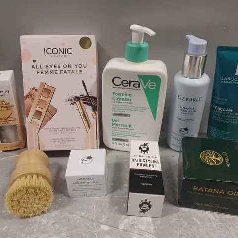 APPROX 20 ASSORTED BEAUTY PRODUCTS TO INCLUDE CERA VE FOAMING CLEANSER, ICONIC ALL EYES ON YOU PALETTE, LIZ EARLE EYE CREAM, ETC 