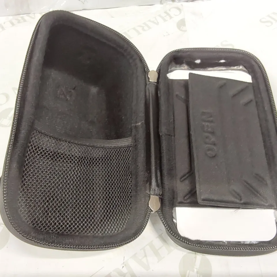 BOX OF APPROXIMATELY 40x CARBON FIBRE LOOK BICYCLE MOUNTED PHONE/STORAGE BAGS