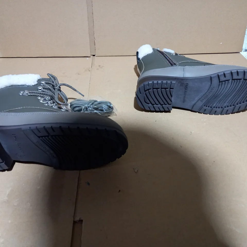 EMU AUSTRALIA OKAB DARK OLIVE BOOT SIZE 5 