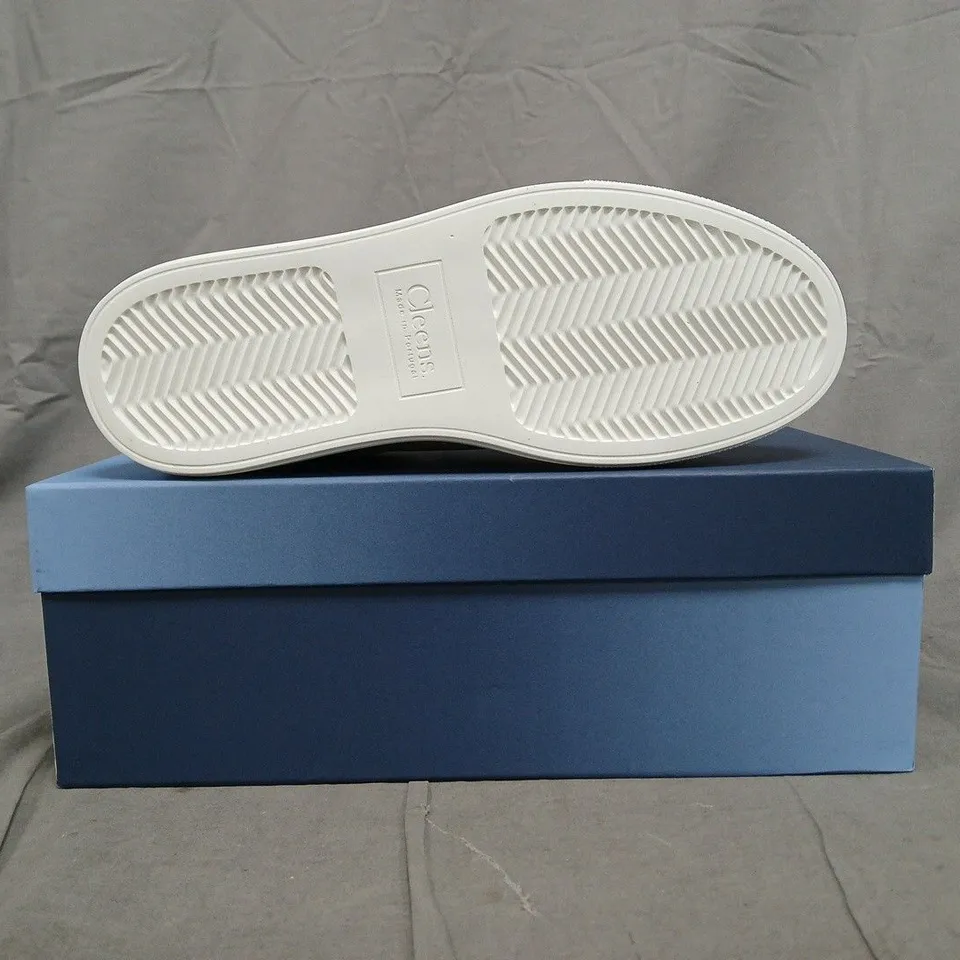 BOXED PAIR OF CLEENS COURT TRAINERS IN WHITE TUMBLED LEATHER SIZE UK 7.5