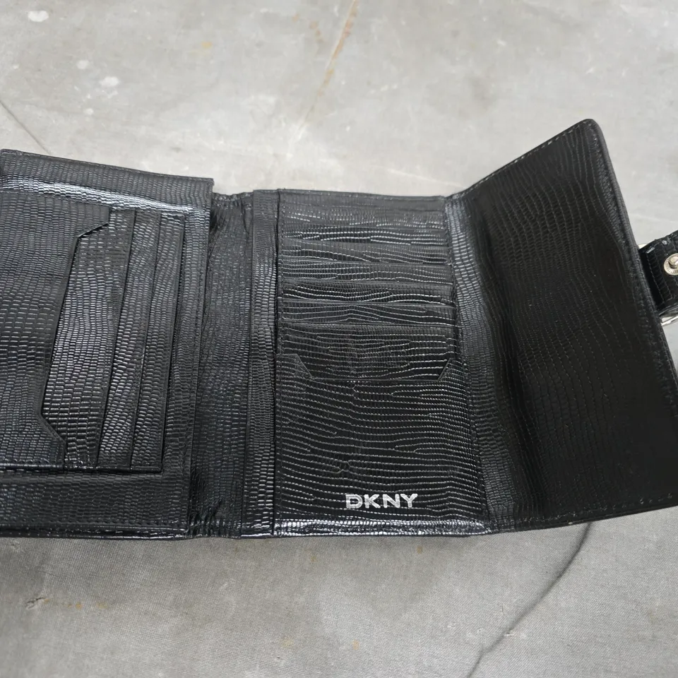 DKNY BLACK MONOGRAM WALLET WITH BUCKLE CLASP