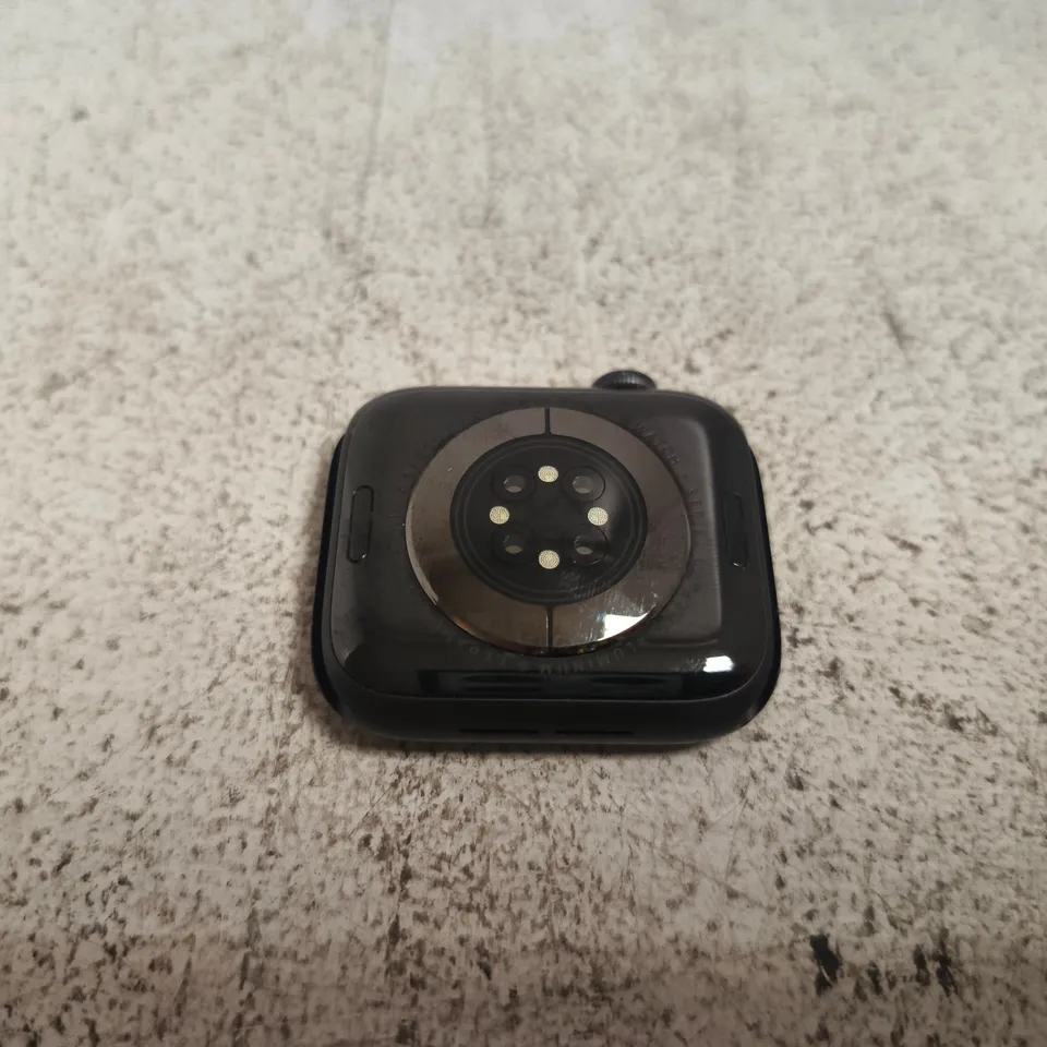 APPLE SMARTWATCH SERIES 6