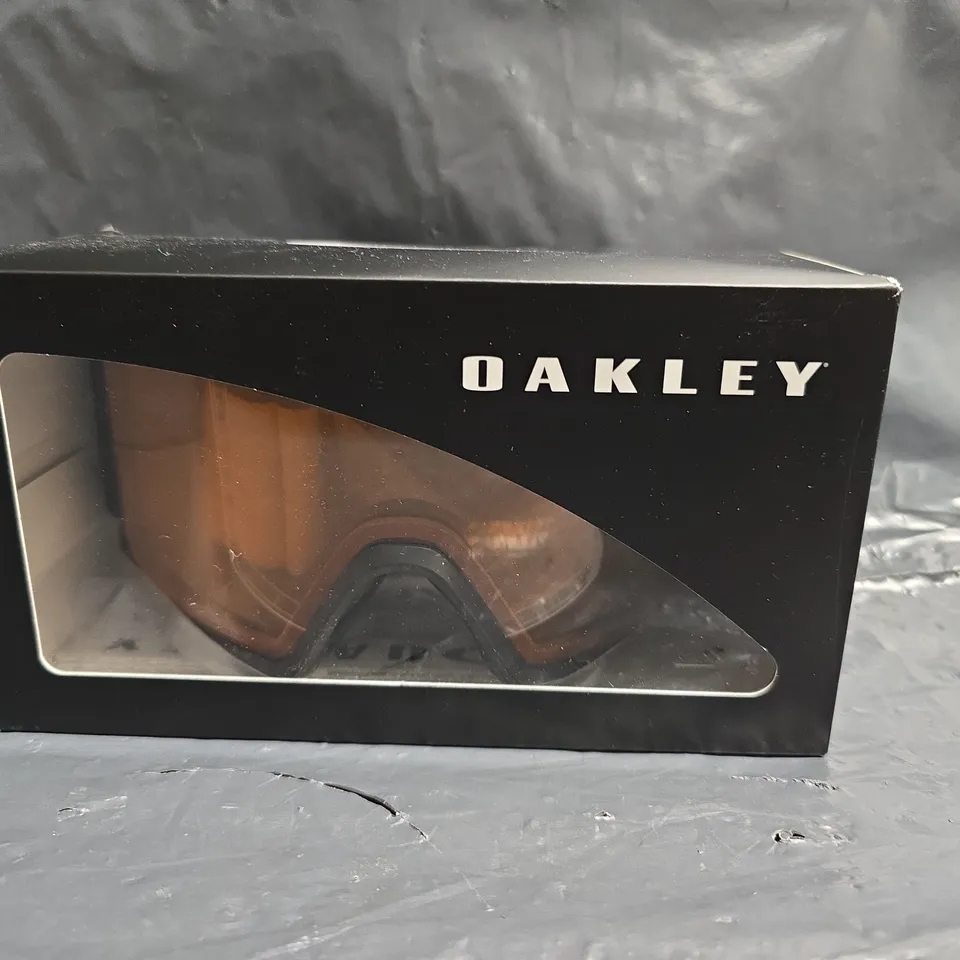OAKLEY SNOW GOGGLES – PERSIMMON LENS