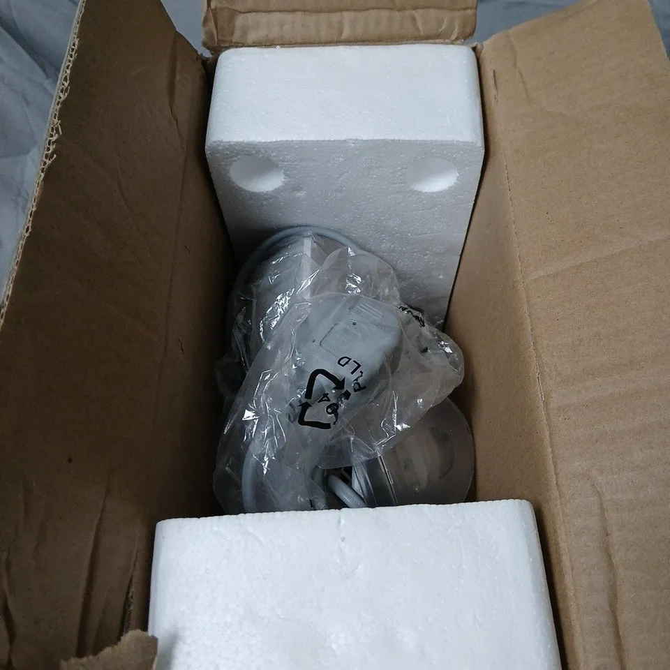 BLISS AND BEYOND DUST MITE VACUUM CLEANER BOXED