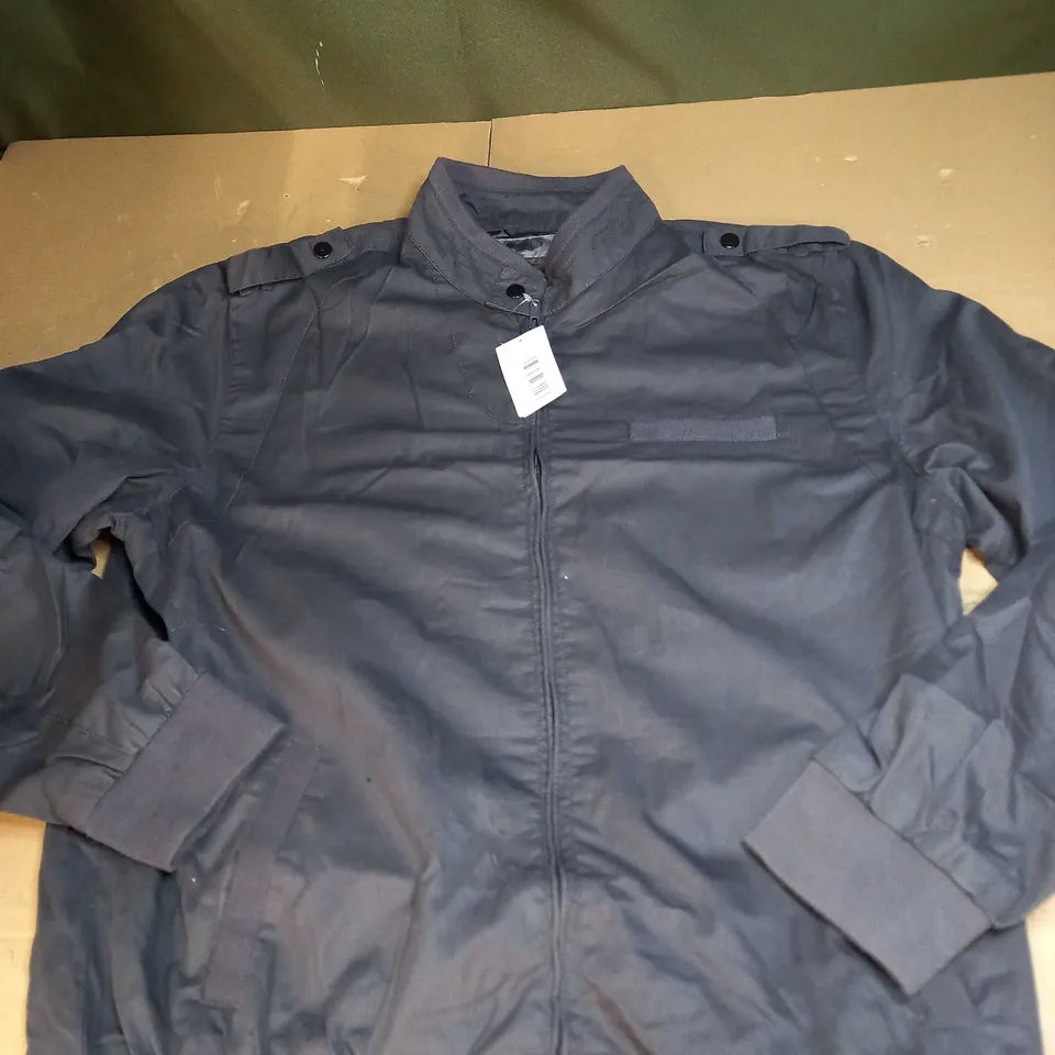 MENS BURTONS ZIPPED JACKET SIZE XL