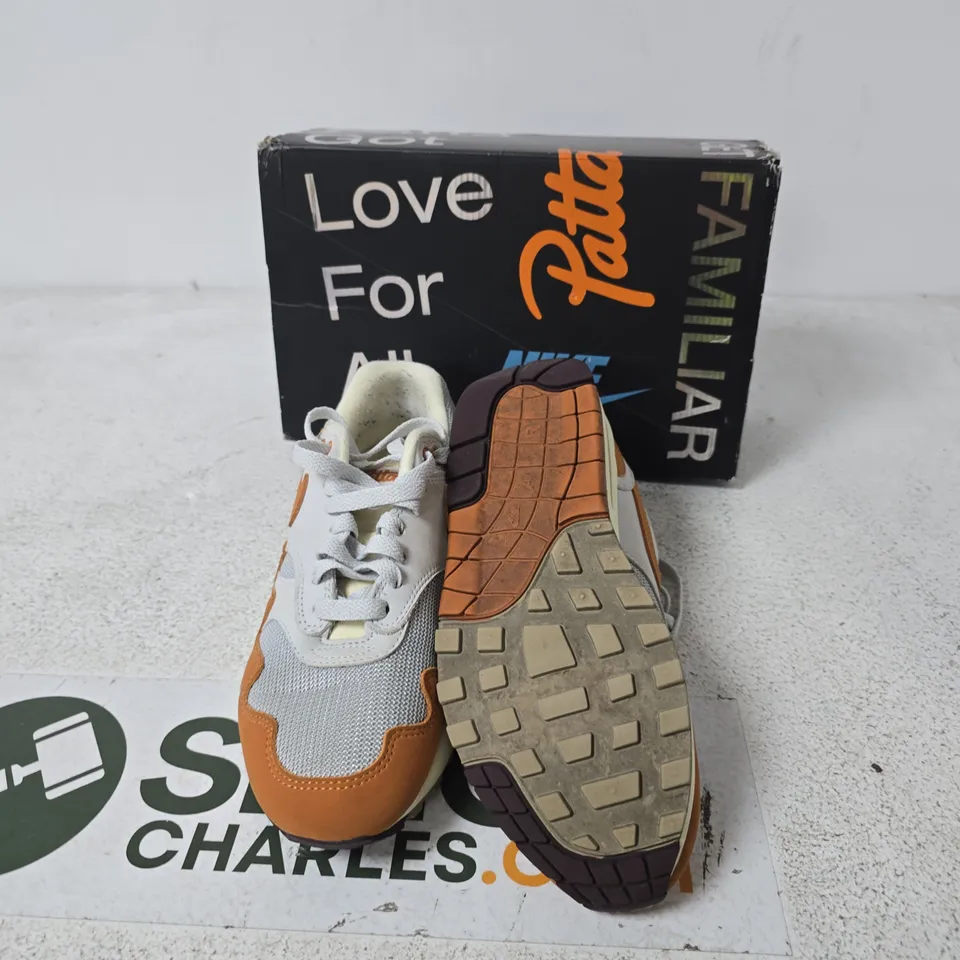 NIKE TRAINERS – MEN'S, GREY/ORANGE ACCENTS (BOXED) - UK SIZE 5