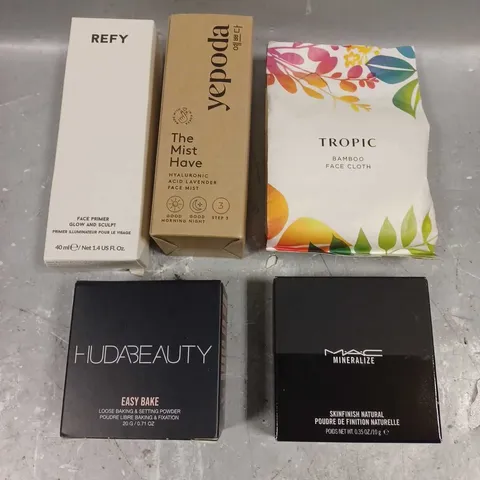 LOT OF 5 ASSORTED COSMETIC ITEMS TO INCLUDE - YEPODA THE MIST HAVE FACE MIST - HUDABEAUTY LOOSE BAKING & SETTING POWDER - REFY GLOW AND SCULPT FACE PRIMER - ETC