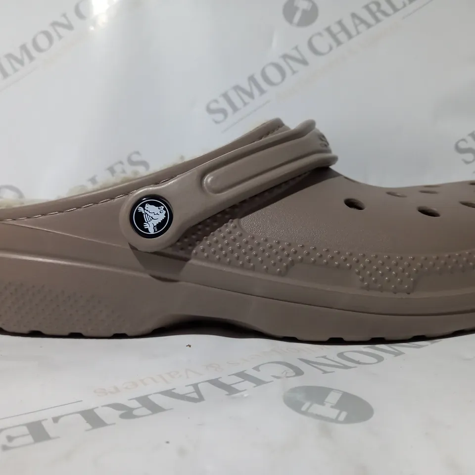 PAIR OF CROCS CLASSIC LINED CLOGS IN MUSHROOM/BONE UK SIZE M10/W11