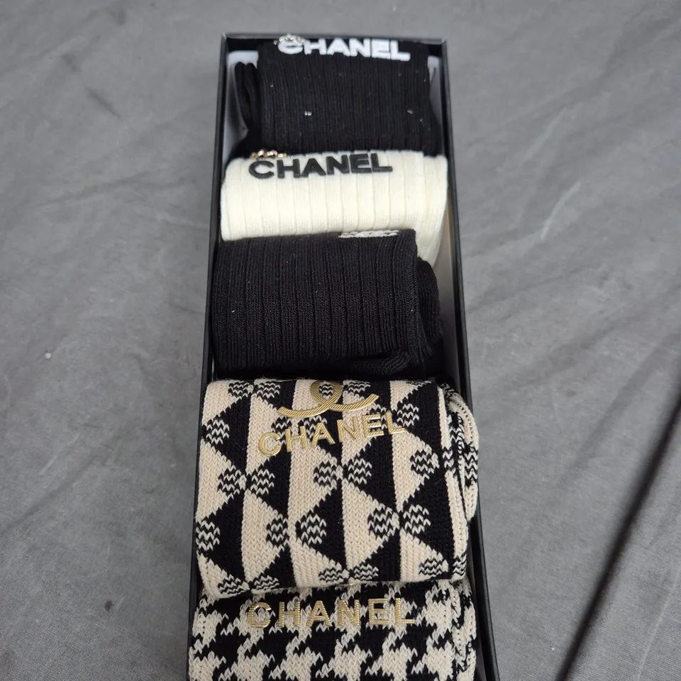 BOXED CHANEL SOCKS - X5 PAIRS