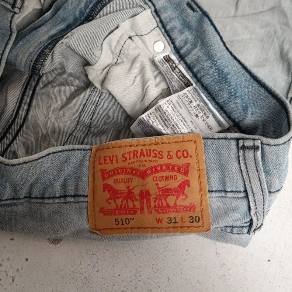 LEVI'S 510 DENIM SHORTS – LIGHT WASH, MEN'S, W31/L30 (UK 31)