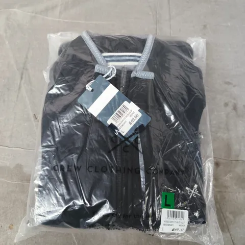 BAGGED CREW CLOTHING COMPANY WATERSIDE GRAPHIC CUT AND SEW HALF ZIP IN NAVY SIZE LARGE