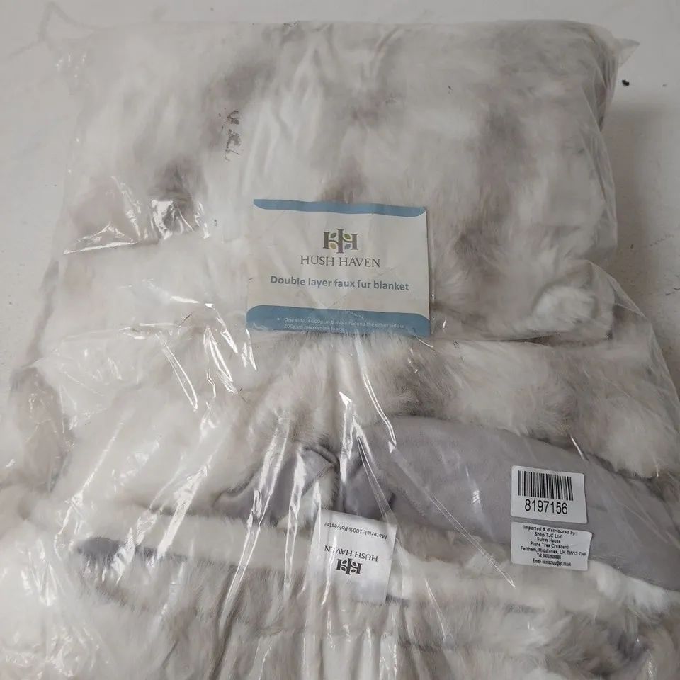 HUSH HAVEN DOUBLE-LAYER FAUX FUR BLANKET