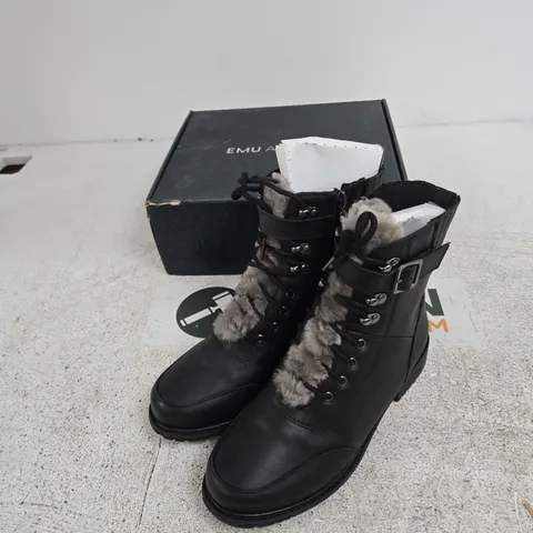 EMU AUSTRALIA WOMEN'S BLACK FUR-LINED LEATHER BOOTS (PAIR) UK 8