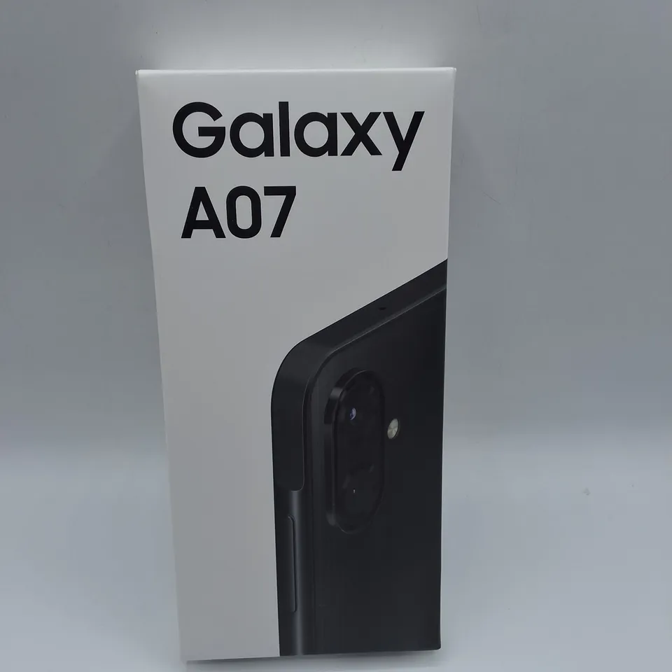 BOXED SAMSUNG GALAXY A07 4/64GB IN BLACK - SM-A075F