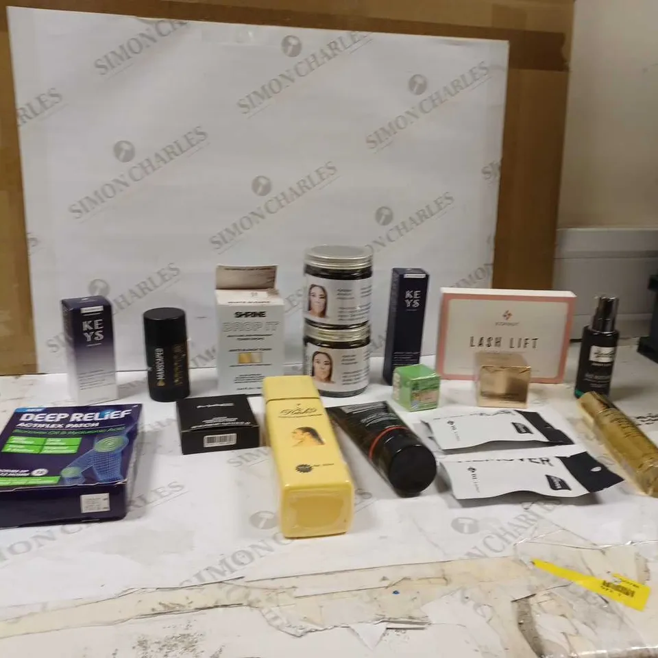 LOT OF APPROXIMATELY 15 HEALTH AND BEAUTY ITEMS TO INCLUDE ICONSIGN LASH LIFT, MANSCAPED DEODRANT, AND MAC STUDIO FIX POWDER PLUS FOUNDATION ETC. 