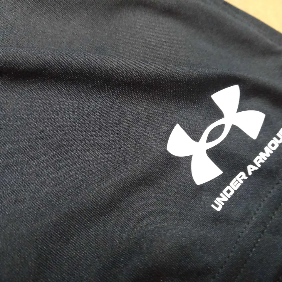 UNDER ARMOUR BLACK/LOGO SPORTS SHORTS - SMALL