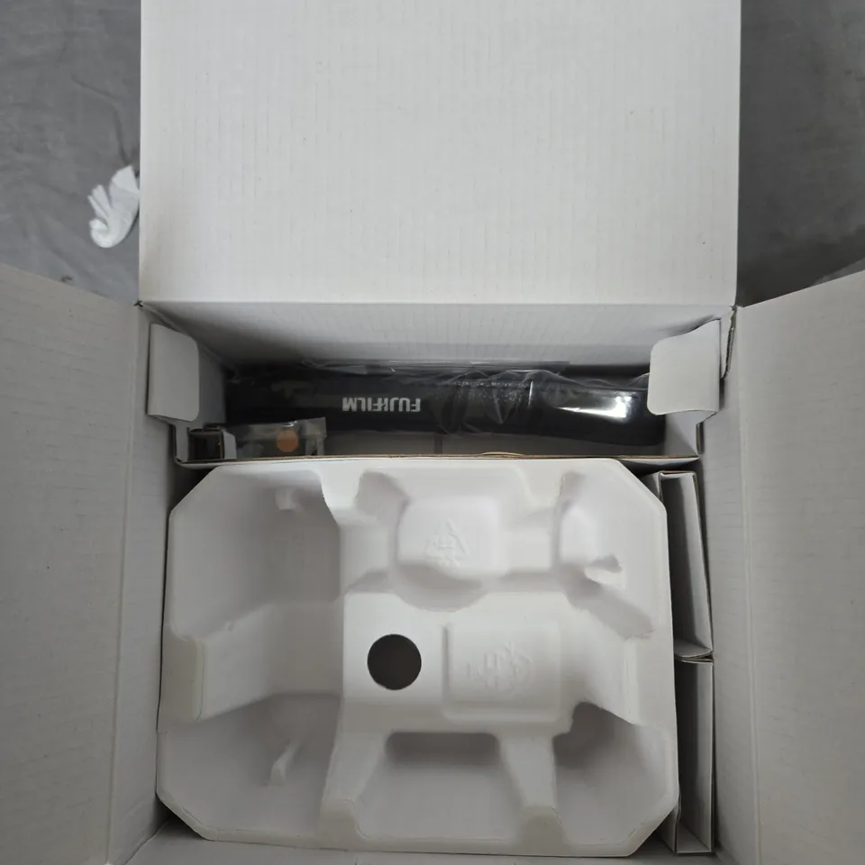 FUJIFILM X-T30 DIGITAL CAMERA BODY – BOXED