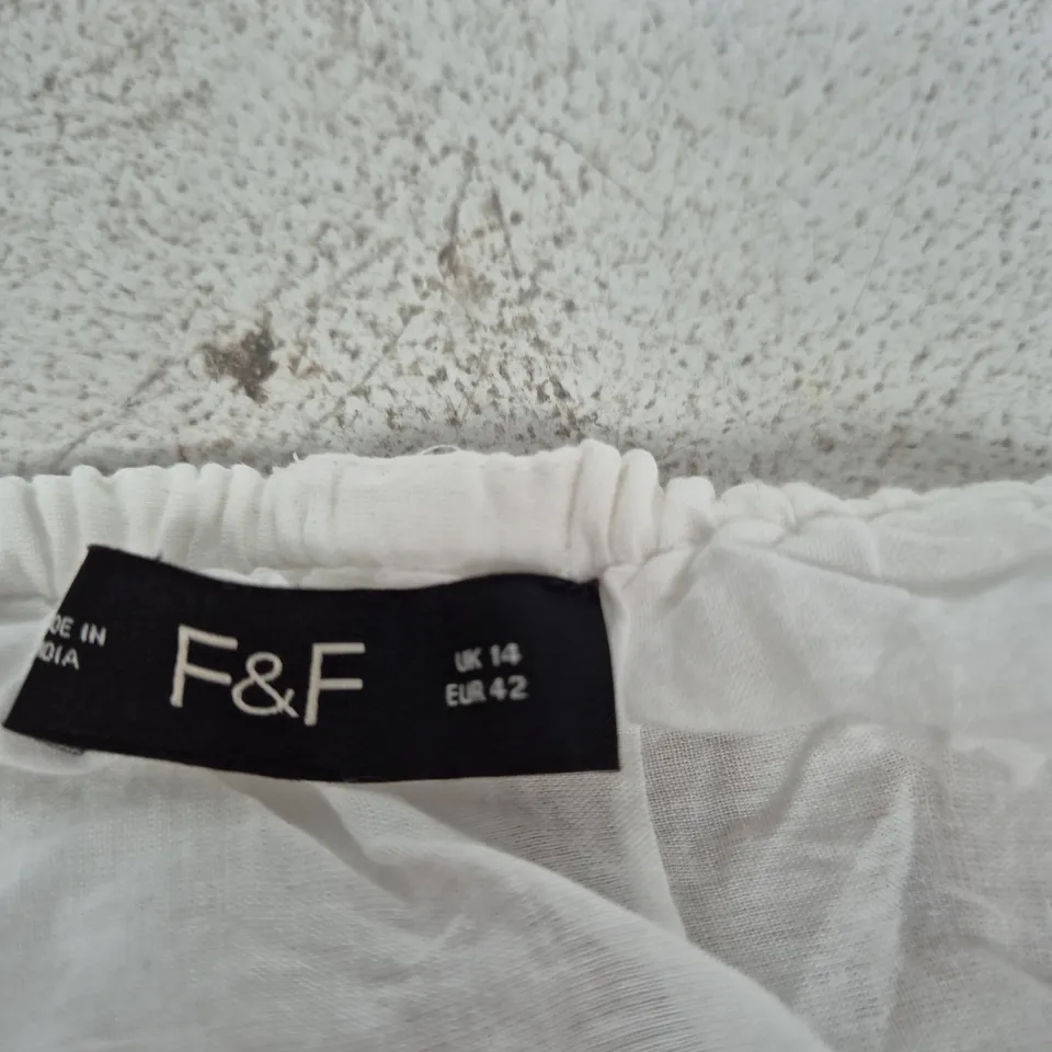 F&F WHITE EMBROIDERED TOP – WOMEN'S UK 14 (EUR 42)