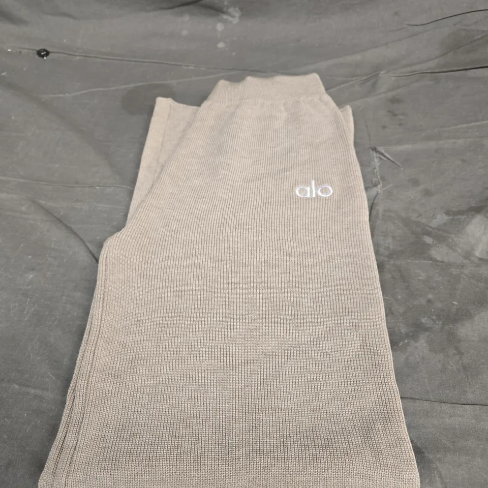 ALO YOGA BEIGE RIBBED KNIT PANTS - SIZE UNSEPCIFIED