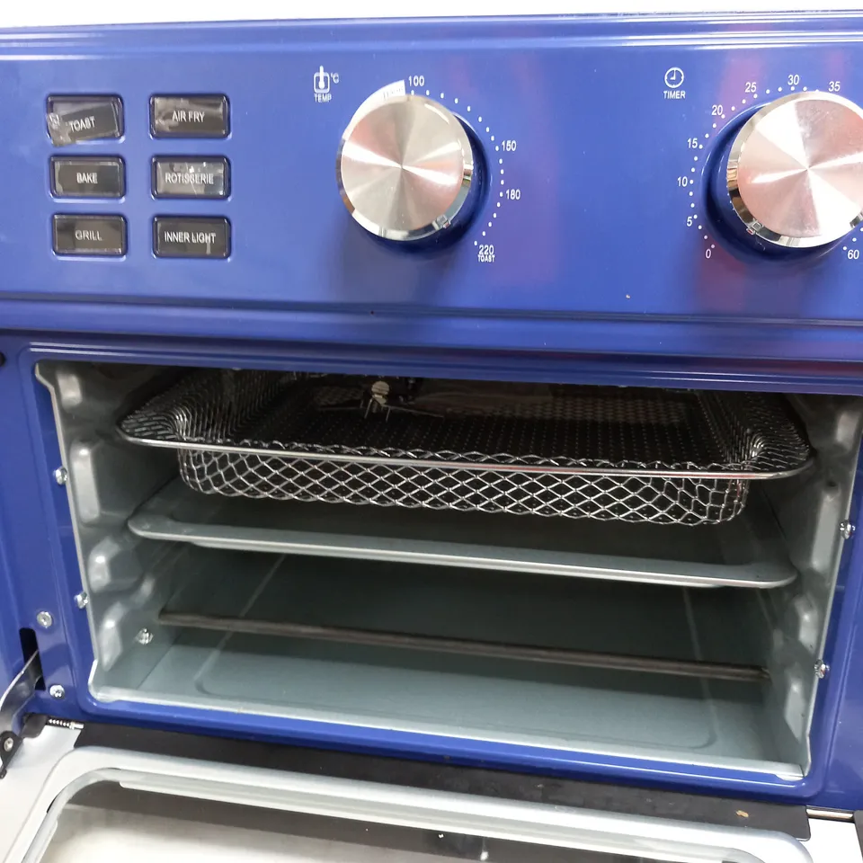 COOK'S ESSENTIAL 21-LITRE AIRFRYER OVEN IN BLUE 