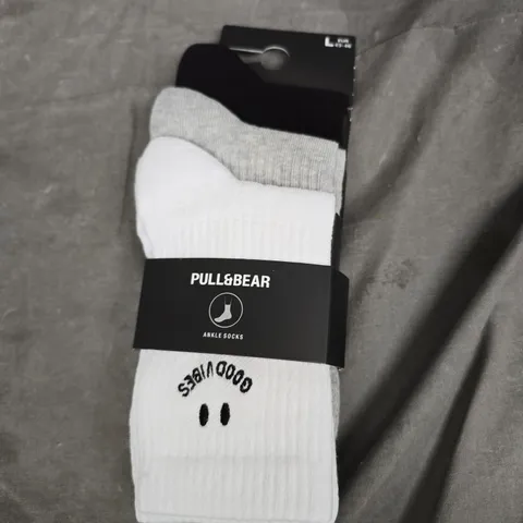 PULL&BEAR ANKLE SOCKS – SIZE L, WHITE & GREY