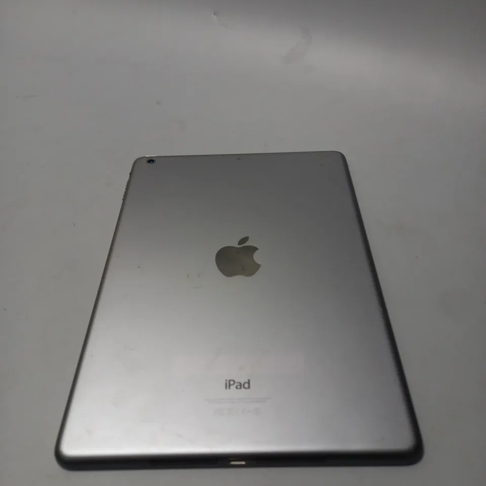 APPLE A1474 IPAD AIR 