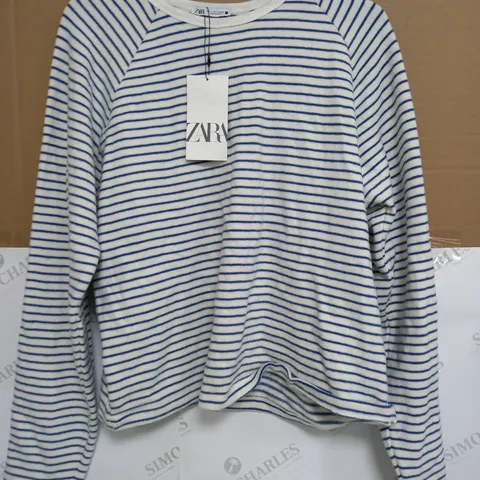 ZARA STRIPED SWEATER IN WHITE/BLUE - EU SMALL
