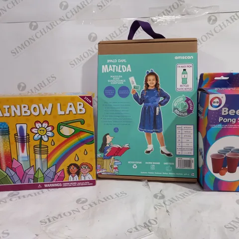 BOX OF APPROX 5 ASSORTED TOYS TO INCLUDE - GALT RAINBOW LAD - ROALD DAHL MATILDA - BEER PONG SET ETC