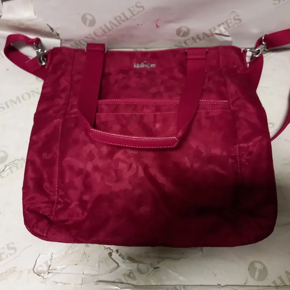 KIPLING CLASSICS ORTOLI GEO JQ SCARLET HANDBAG