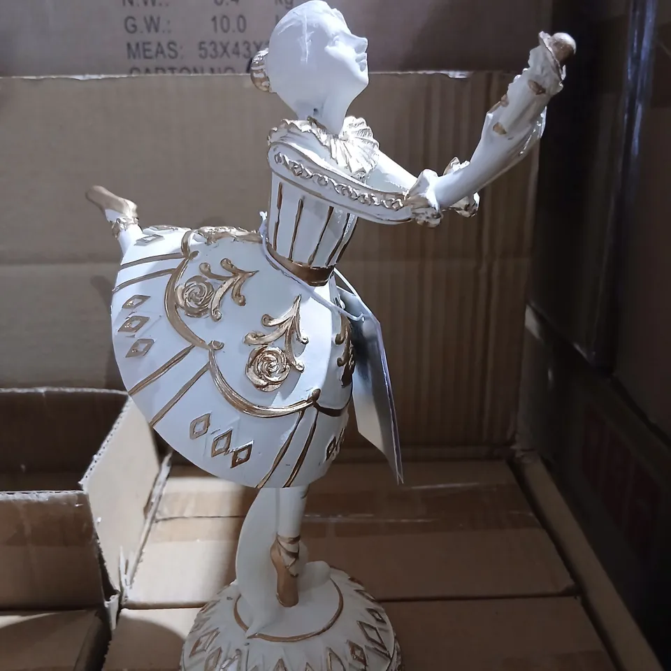 Porcelain figurine – Dancing woman with gilded dress, white ware