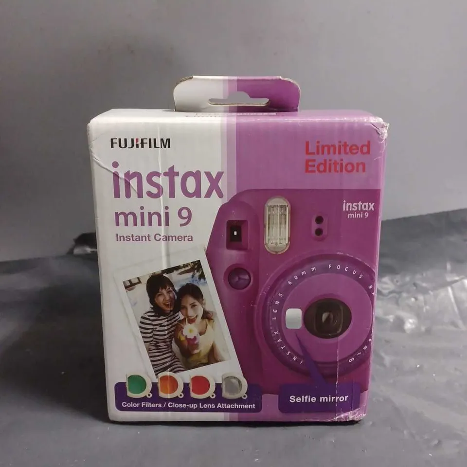 BOXED FUJIFILM INSTAX MINI 9 INSTANT CAMERA 