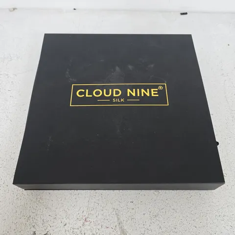 BOXED CLOUD NINE SILK 100% REAL MULBERRY SILK LUXURY GIFT BOX IN BLACK