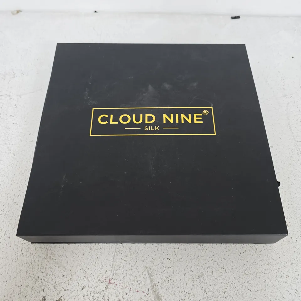 BOXED CLOUD NINE SILK 100% REAL MULBERRY SILK LUXURY GIFT BOX IN BLACK