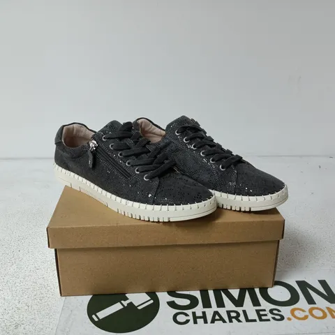 JO & JOE PORTO SHOES GREY SIZE 7 BOXED