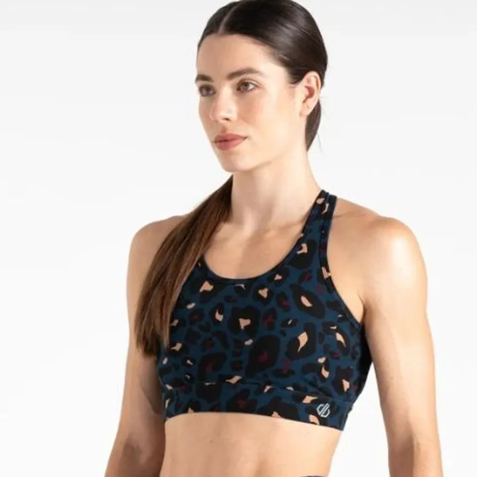 APPROXIMATELY 69 BRAND NEW DARE 2B SPORTS BRA SWIFT II IN MOONLIGHT DENIM/ANIMAL PRINT