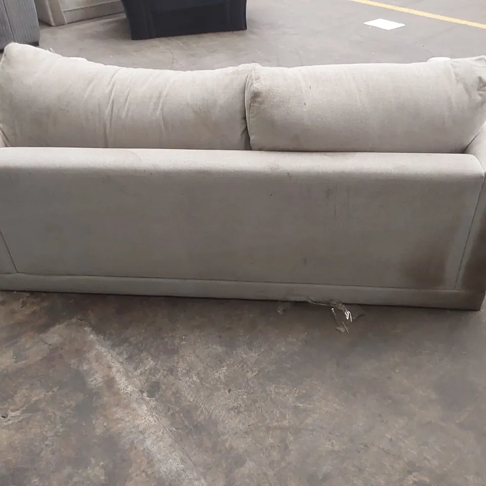 QUALITY DESIGNER 3 SEATER UPHOLSTERED SOFA